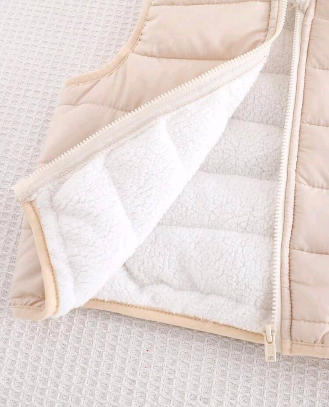 Chaleco con corderito - Image 4